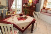 Pic_1_(The_Reindeer_Express)