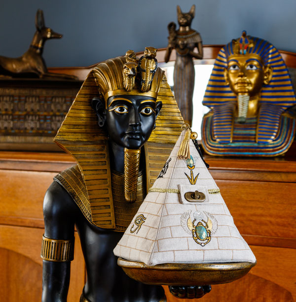 Pyramid-handbag