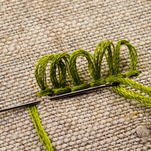 Stitch steps: Turkey stitch & tufted knot