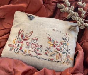 Arthur And Alice Pouch