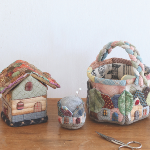 Hsp2701 Darling Mini House Pincushion